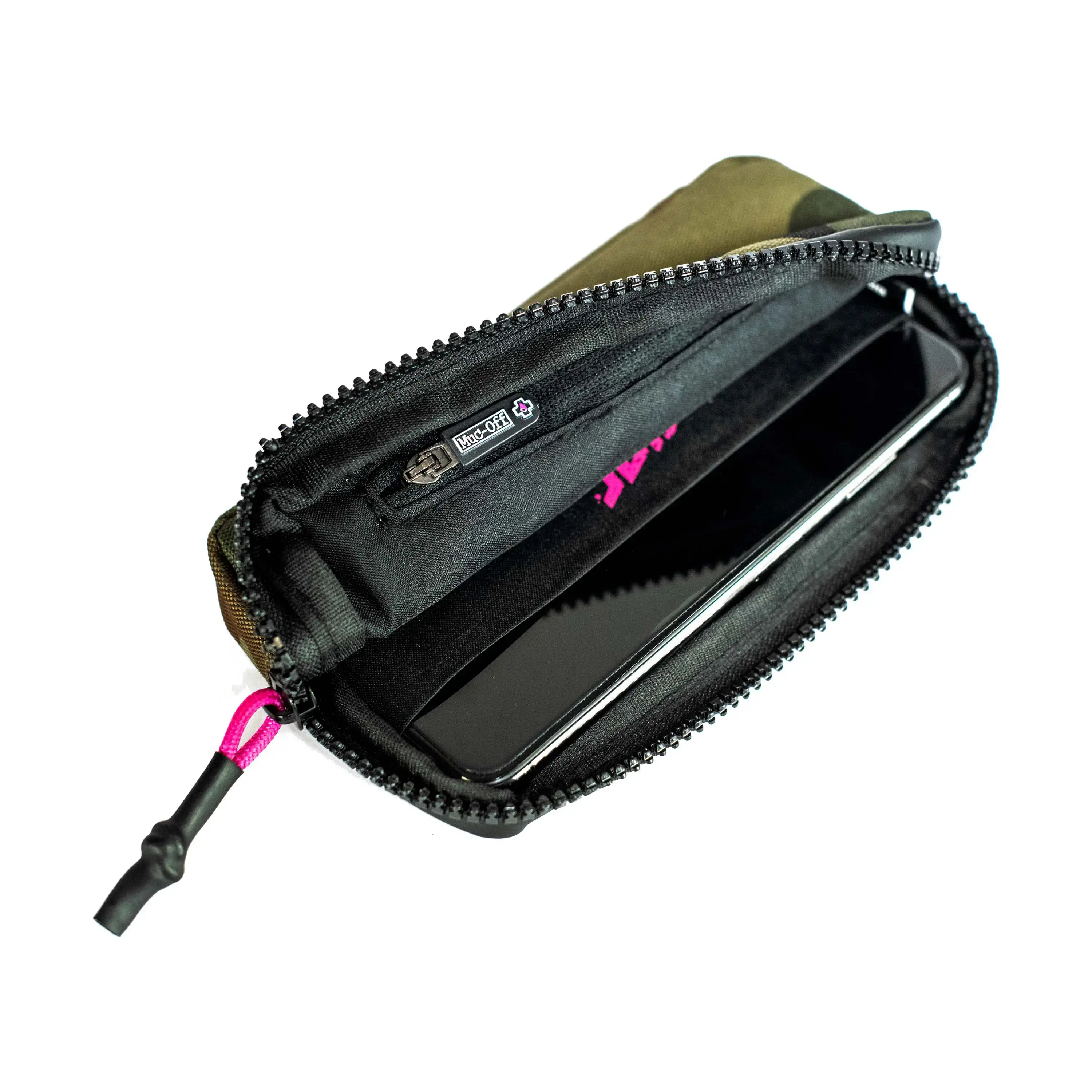 Muc-Off Essentials Case מארז לכלים 7