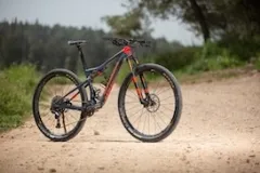 מבחן ל-Orbea Oiz M10